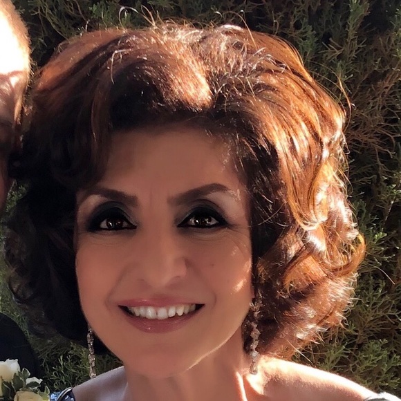 Meet your Posher, Hilda - Picture 1 of 1